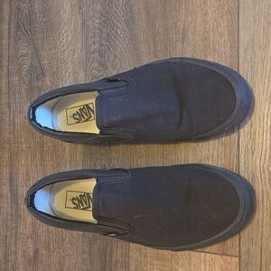 Men's vans canvas shoes, all black, worn a few times